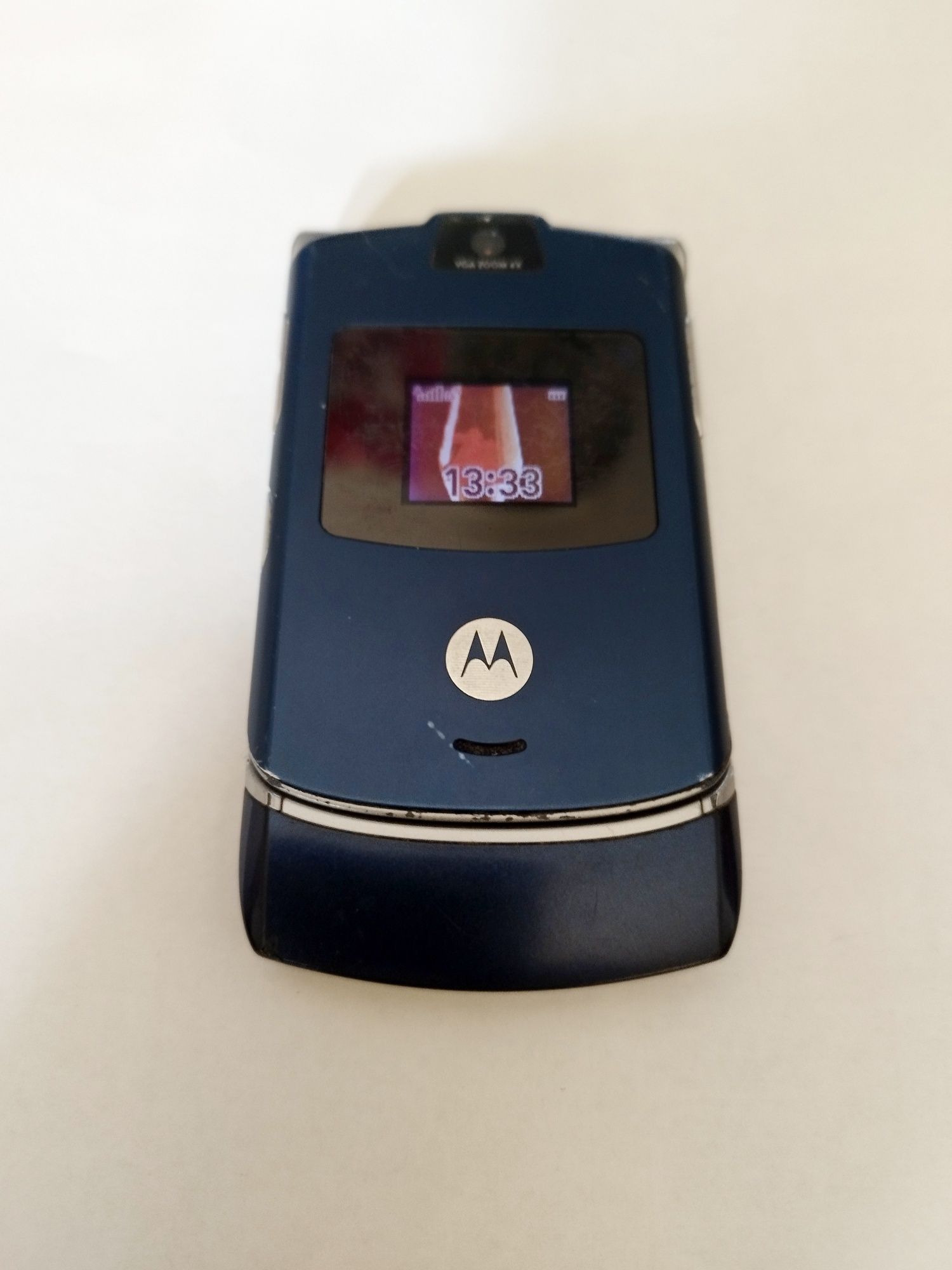 Citiți !Lot de Motorola ( v66i,  V3. W 270l libere de rețea