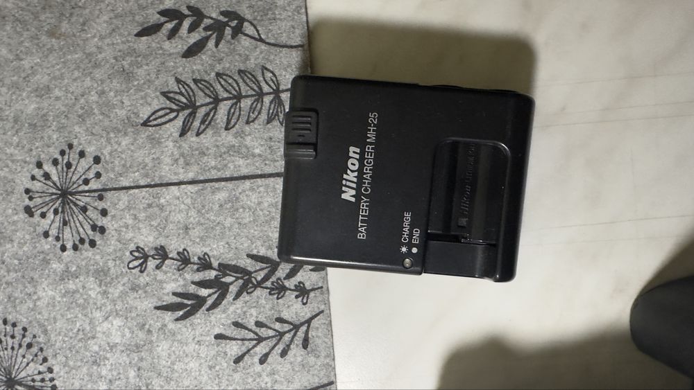 Никон д7200 с два обектива