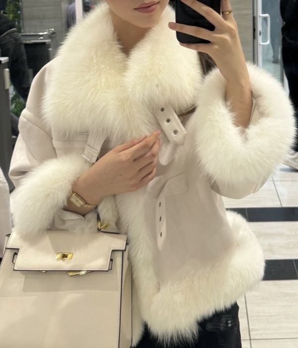 Дублёнка, теплый, красивый, стильный.