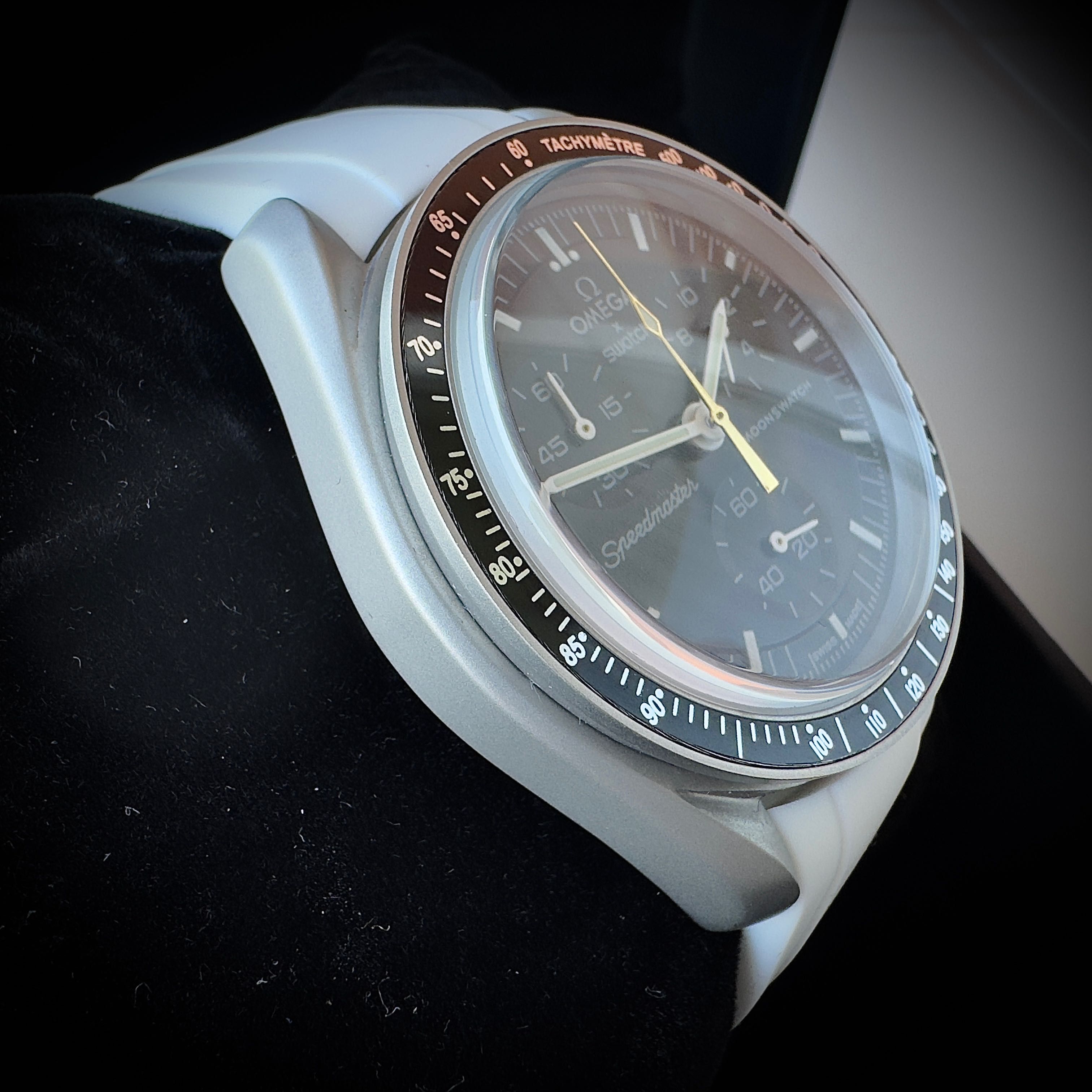 Mod Moonswatch Каса Титан. Водоустойчив!