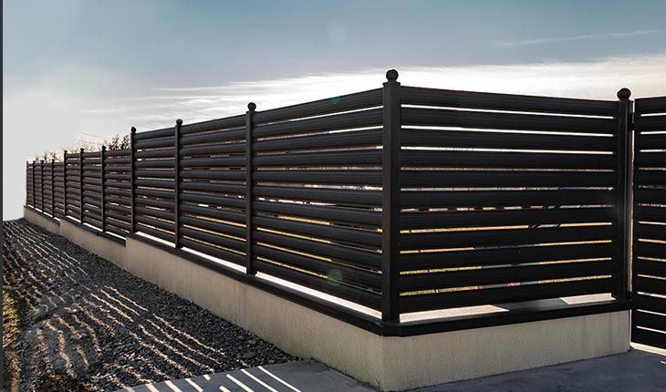 Gard zaluzea din tabla vopsita in canp electrostatic