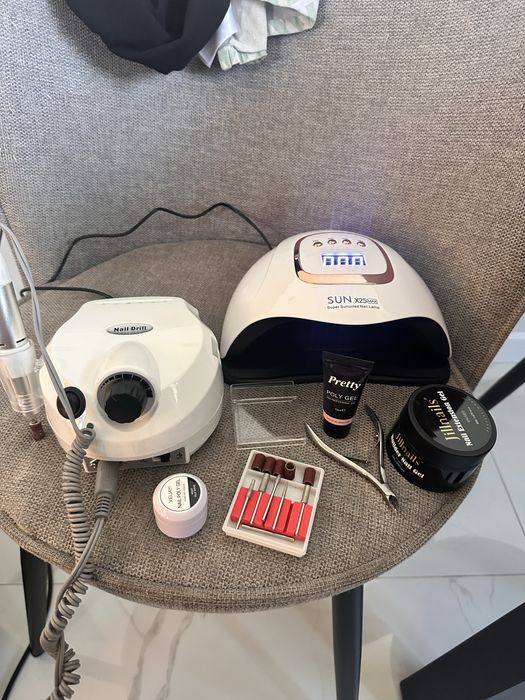 Цял комплект за гел лак/ начинаещи маникюристи