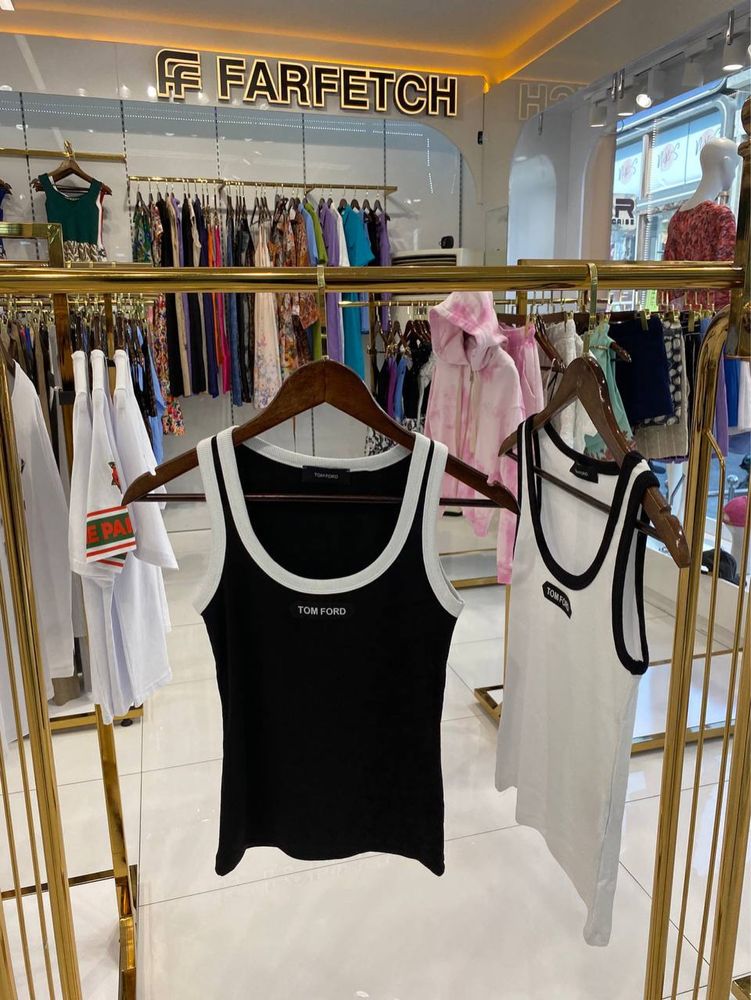 Tom Ford , Chanel топове