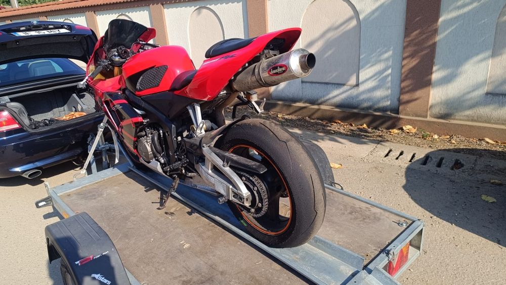 Honda cbr 600 rr track bike / circuit motor pista