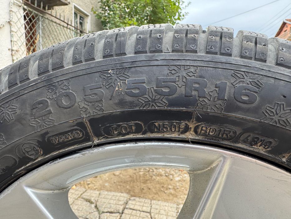 Оригинални 16 цола джанти Skoda 205/55/16 с гуми Dunlop