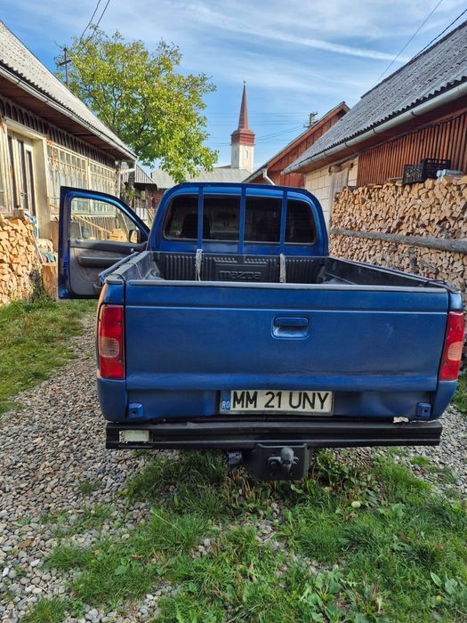 Vand Mazda B 2500
