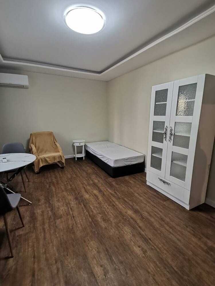 Дава се под наем Тристаен апартамент в Пловдив, Център - 36 кв.м за 350 € - Снимка #3