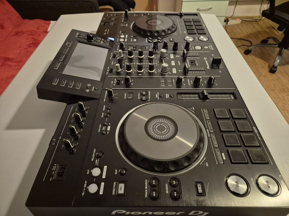 Consola Dj pionner XDJ RX2