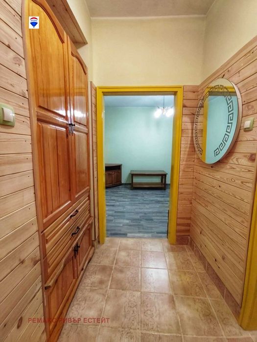 Тристаен апартамент под наем в центъра на гр. Русе