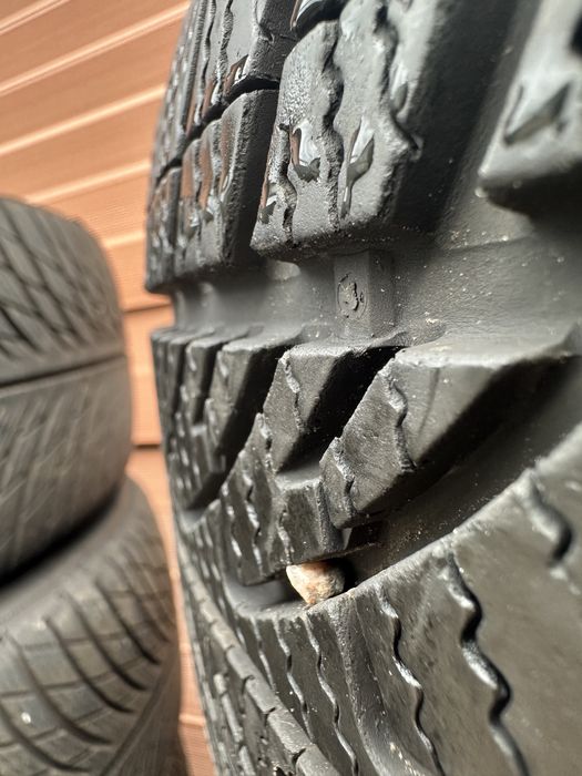 Anvelope iarna M+S 225 50 17 Goodyear Ultragrip 8