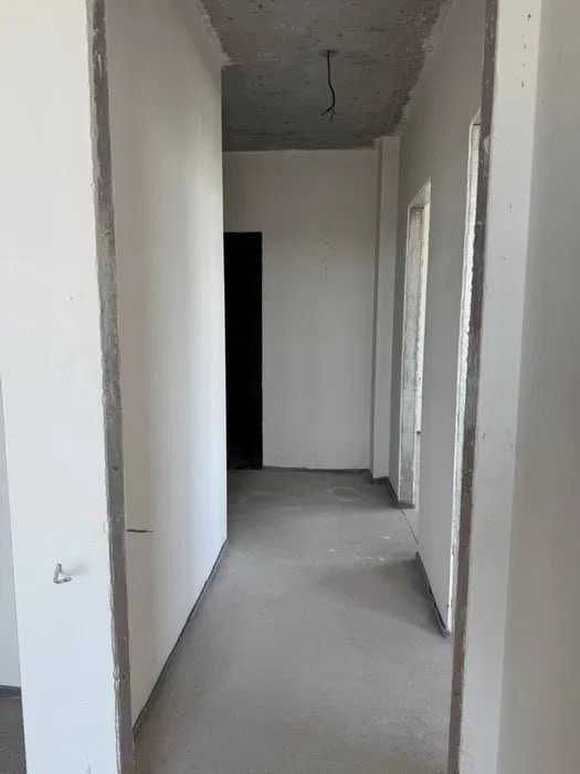 Квартира в NRG JOMIY 2/11/12 67м2 беловая отделка Алмазар: Срочно