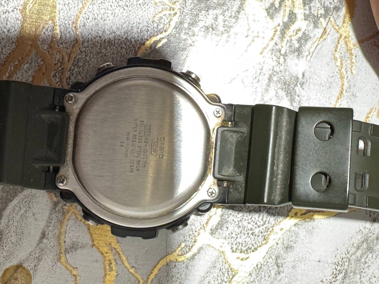 В продаже часы Casio