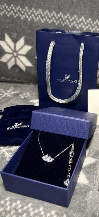 Lantisor Swarovski attract inimioara dubla