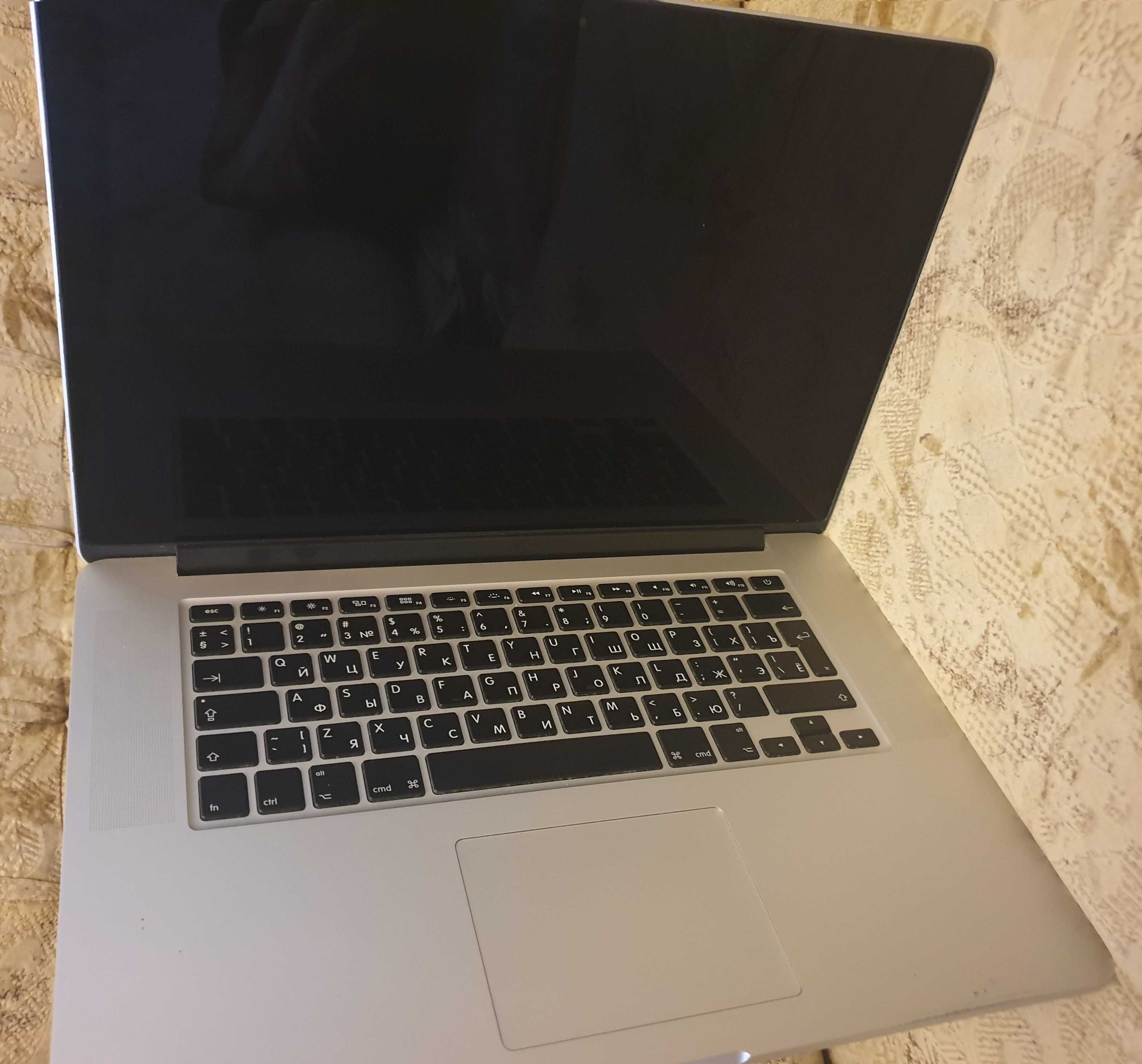 Продам ноутбук MacBook Pro (15-inch Retina, Mid 2012)