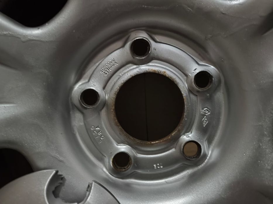 Vând set jante și  anvelope R16, Dacia Duster