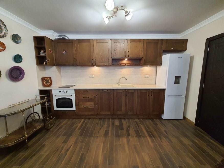 Продава се Четиристаен апартамент в Бургас, Славейков - 130 кв.м за 2124 €/кв.м - Снимка #7