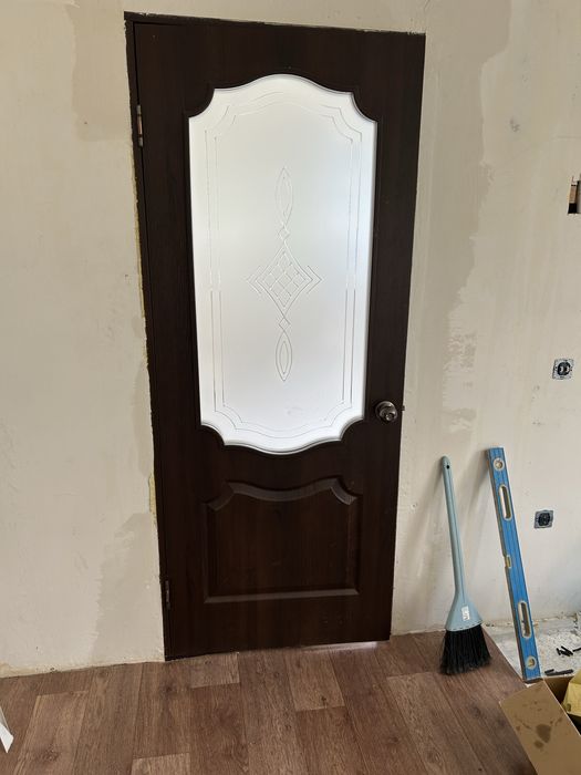 Продам двери межкомнатные