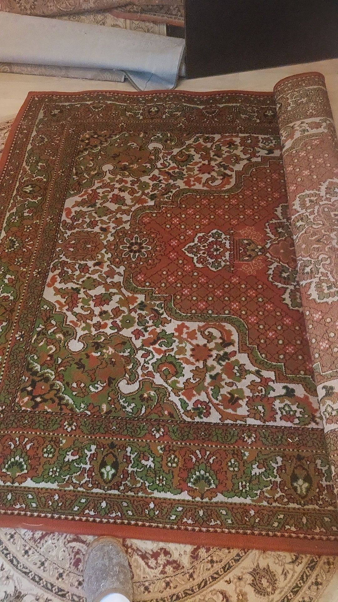 Ковры продаю 2×3, 4×5