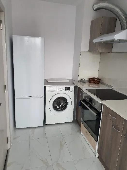 Дава се под наем Тристаен апартамент в Пловдив, Мараша - 105 кв.м за 500 € - Снимка #1