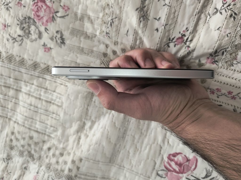 ZTE Blade A75 5G