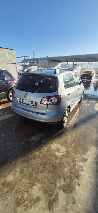 Vând Golf 5 Plus