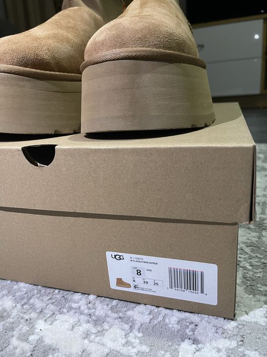 UGG Platform Classic Mini