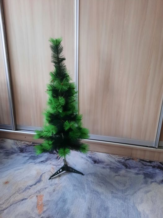 Елка искусственная