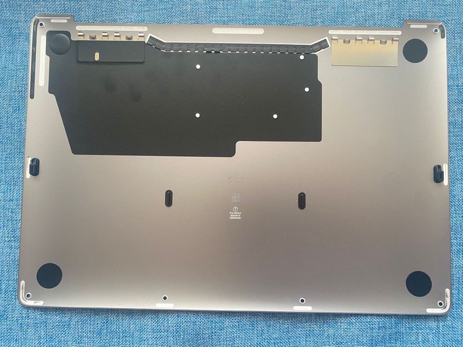 Capac macbook 13 A - 2289-2020