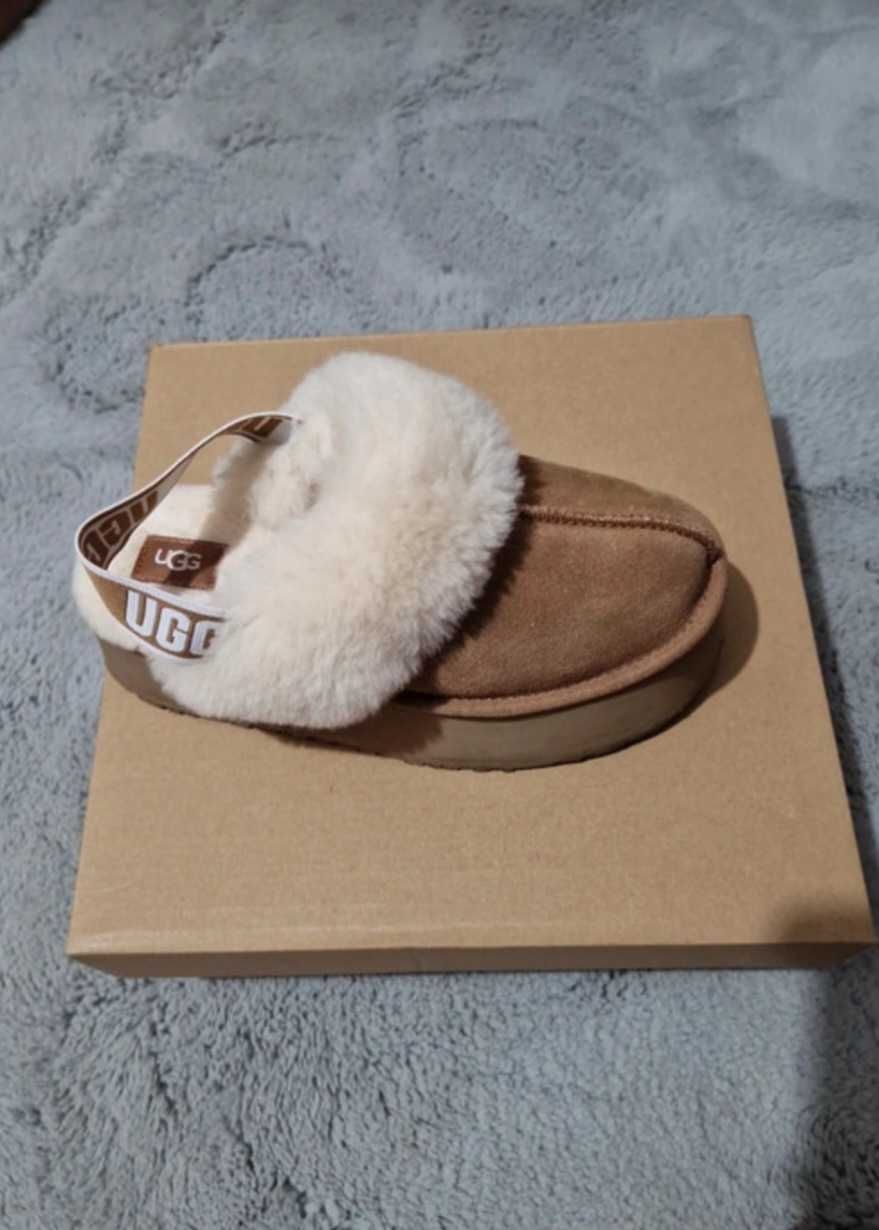 Vând ugg funkette