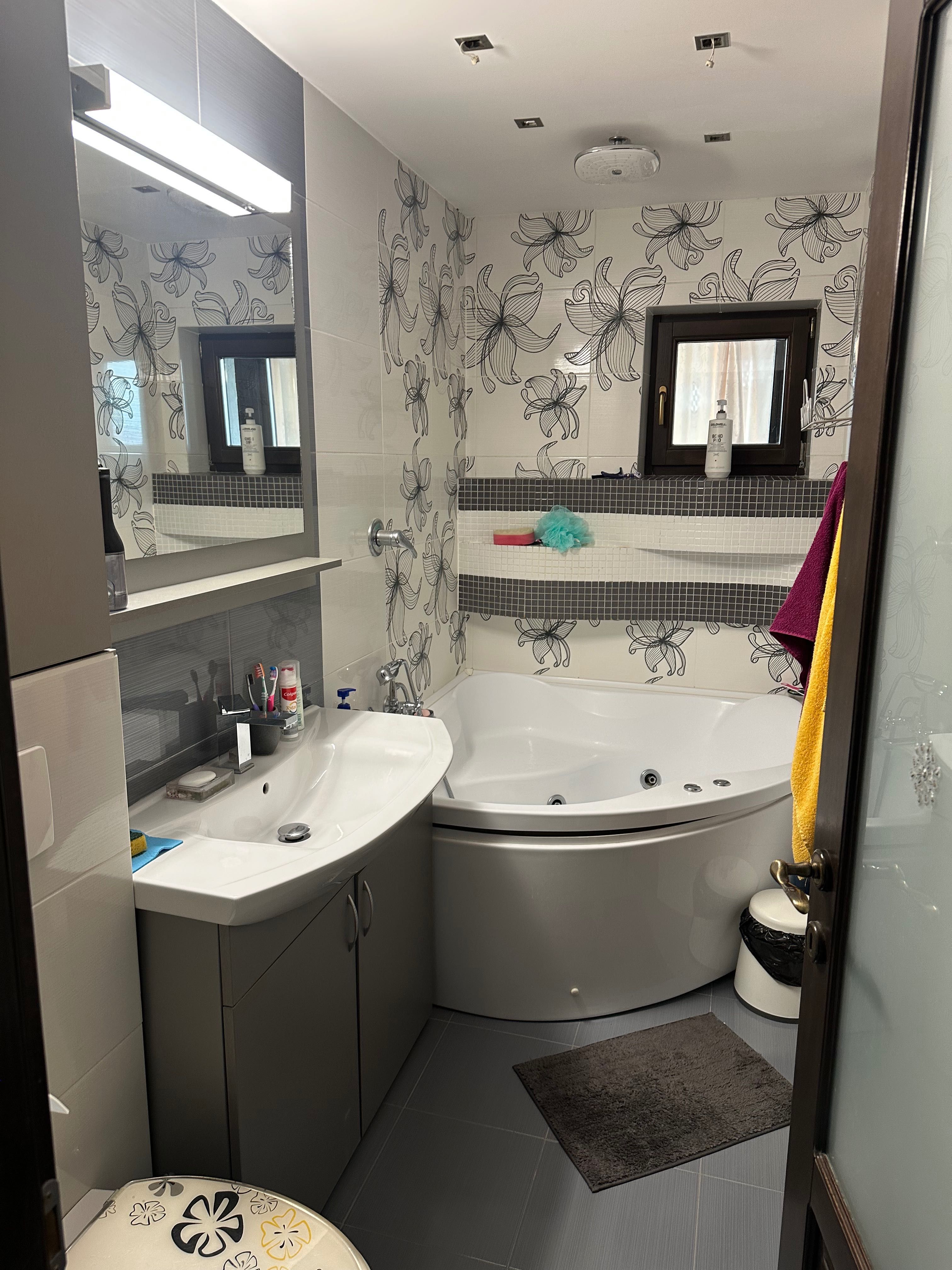 Închiriez apartament 2 camere Racadau