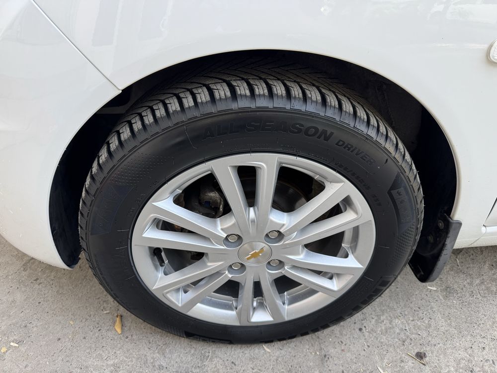 Spark 4-poz 2019-Yil 32.000 Km Yurgan Naxt Yoki Variantga