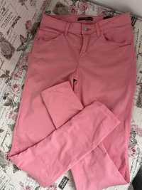 Розов панталон Guess