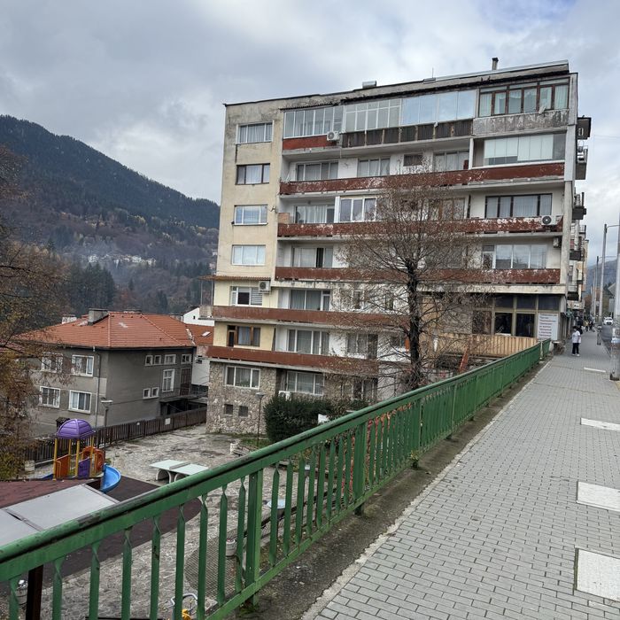 Продава се Тристаен апартамент в Смолян, Стар център - 85 кв.м за 989 €/кв.м - Снимка #1