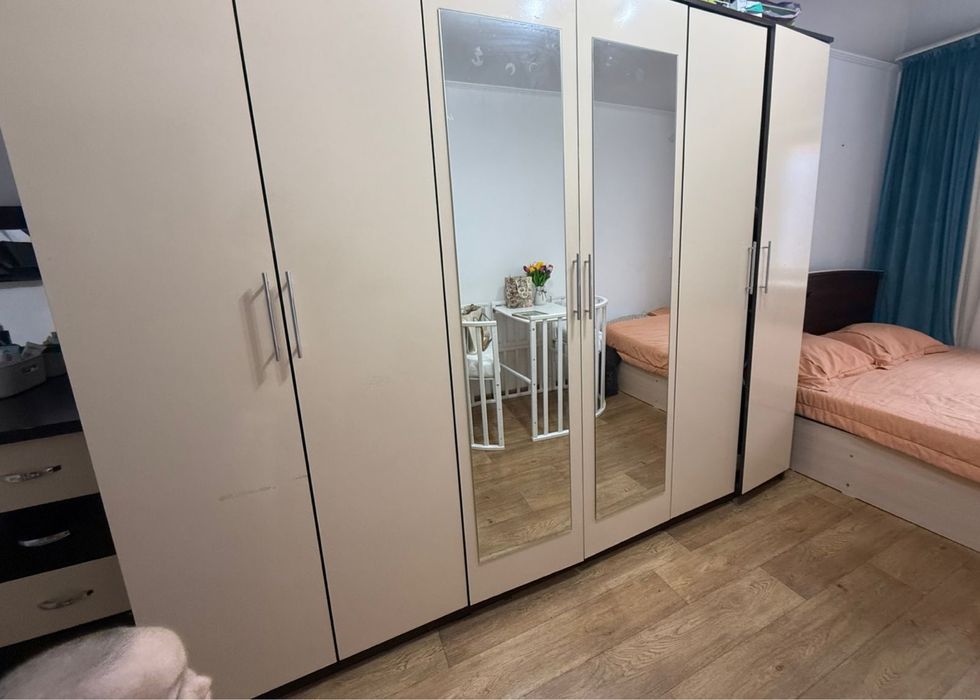 Спальный гарнитур сатылады!