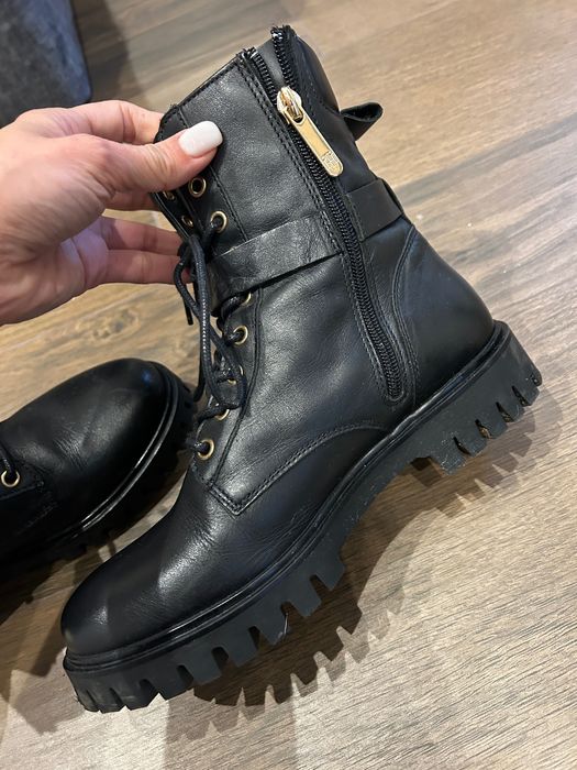 Tommy Hilfinger боти