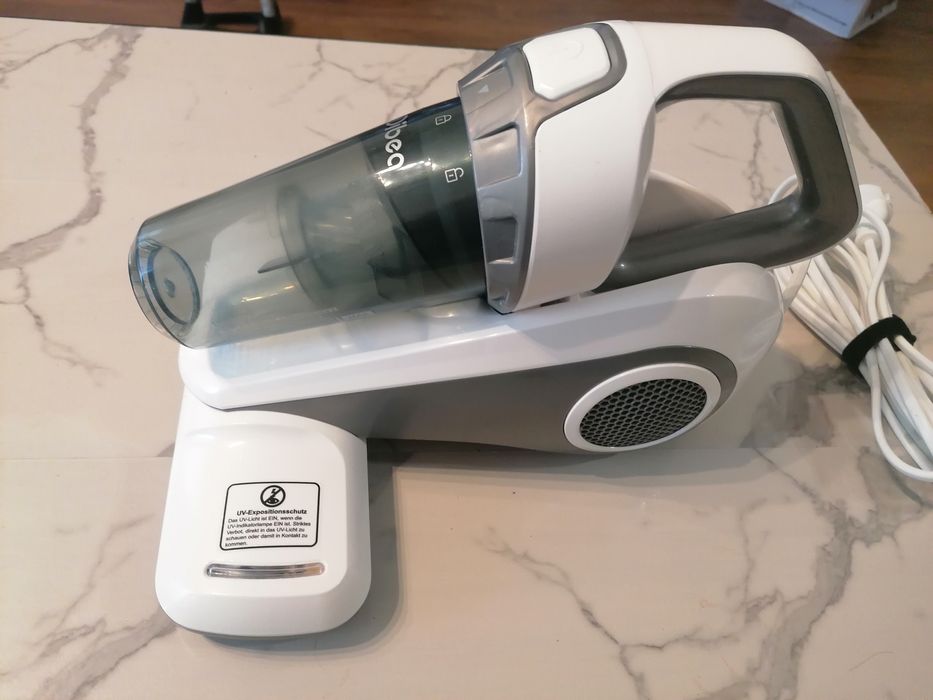 Прахосмукачка за матраци и акари Dibea с UV светлина