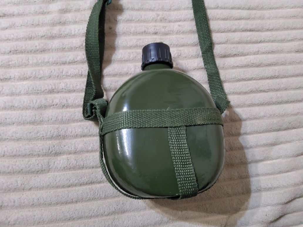 Фляга армейская для воды, алюминиевая 1 литр, с плечевым ремнем