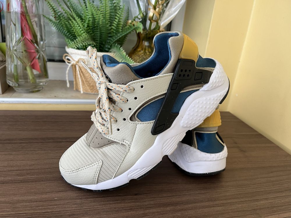 Nike huarache 36