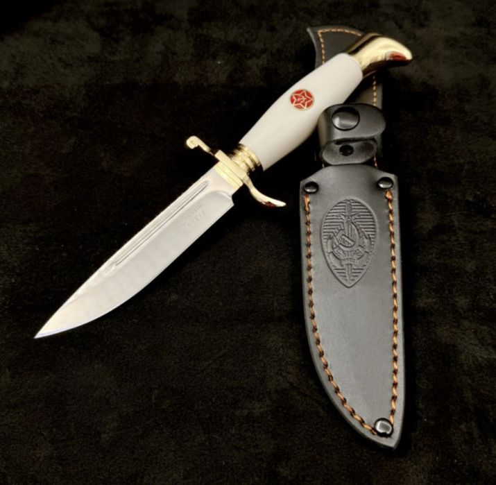 Руски нож ФИНКА в кожена кания
