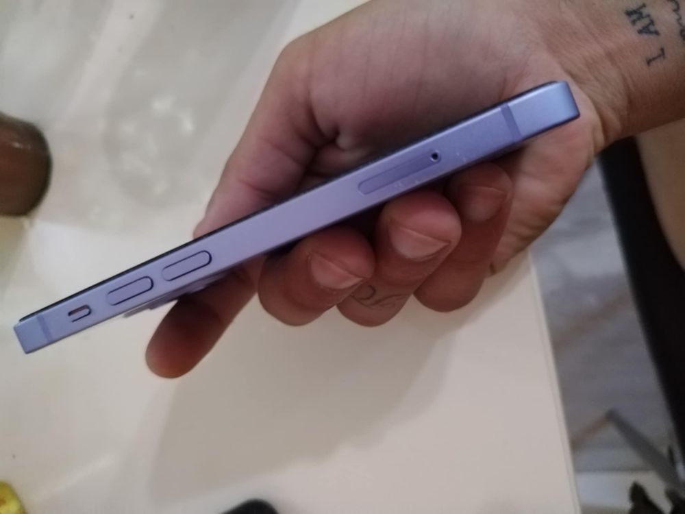 iphone 12 mini 100% батерия