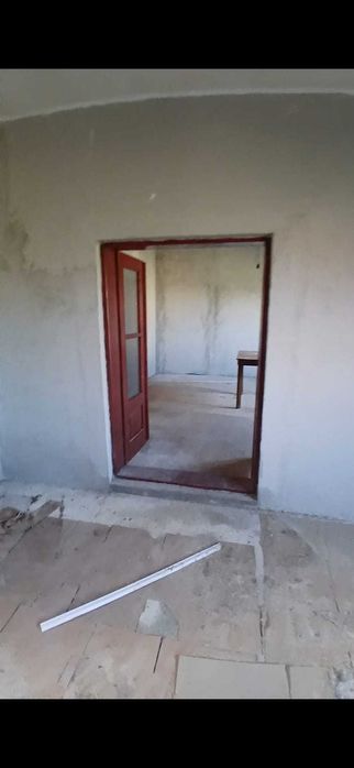 Vand casa in comuna Beliu, sat Vasile Goldis partial renovata