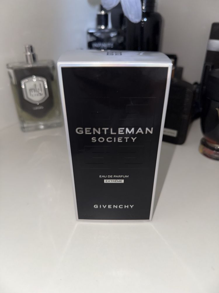 Vand Parfum Givenchy Gentleman Society Extreme 100ml