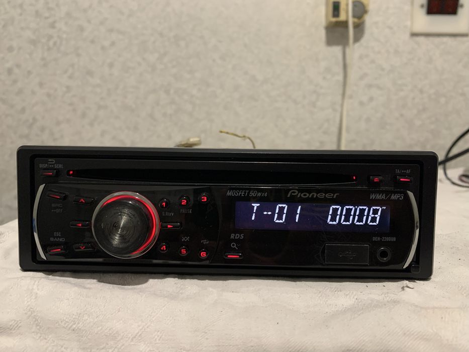 Авто Cd плеър Pioneer USB
