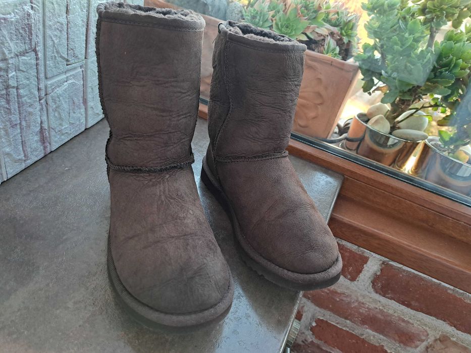 дамски ботуши,зимни обувки,боти,апрески,UGG номер37