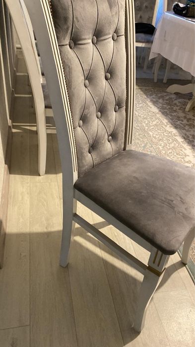 Стулья в очень хорошем состоянии