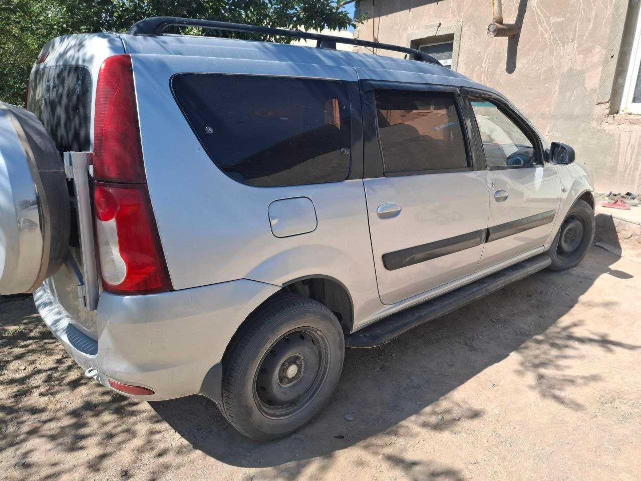 LADA LARGUS 1.6 Renoult