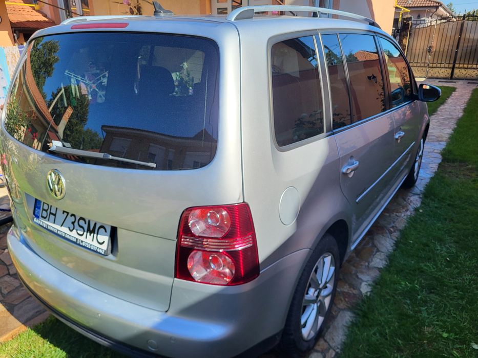 Volkswagen Touran, 2010 benzină 1,4.