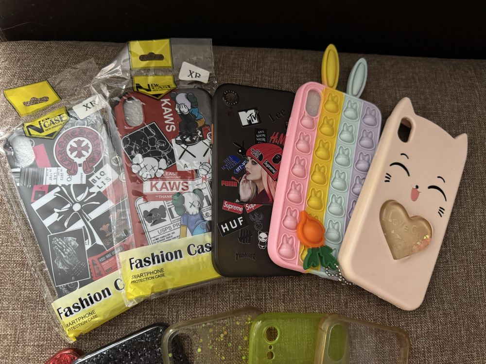 Чехлы на Iphone XR