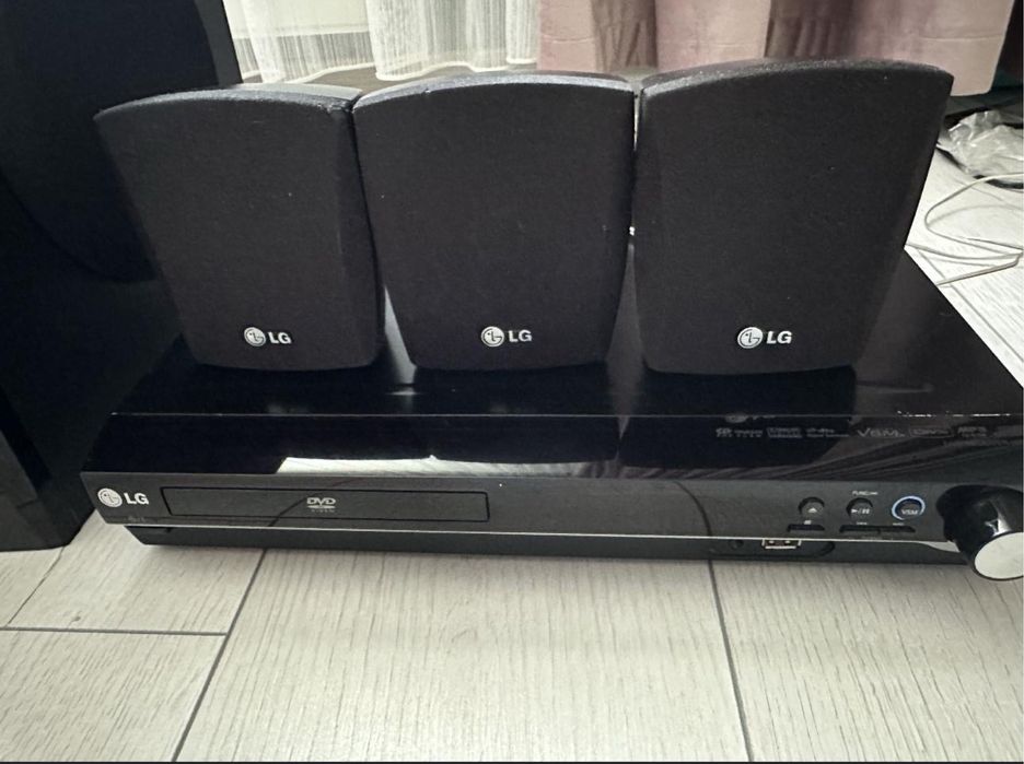 Sistem audio Home Cinema LG HT303