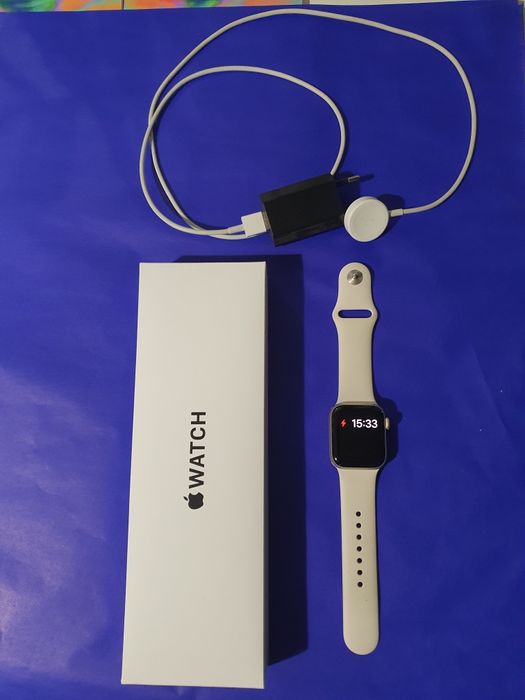 Смарт часовник APPLE WATCH SE 2